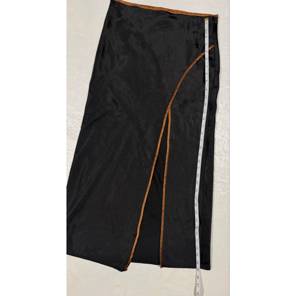 Alice in the Eve Asymmetrical Midi Skirt Clean Girl Model Quiet Luxury Y2K S - Picture 11 of 12